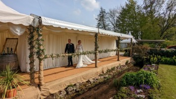 2m walkway Bride and Groom