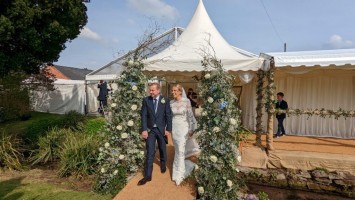 external pagoda bride & groom